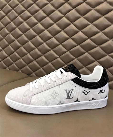 louis vuitton shoes mens sneakers|louis vuitton men sneakers price.